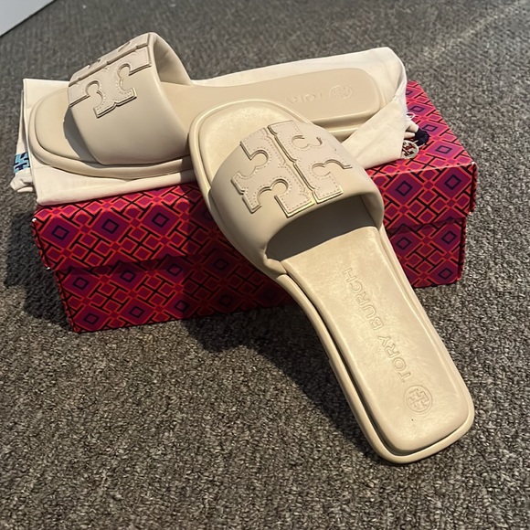 Tan Tory Burch slides 7 1.5 - Picture 1 of 9